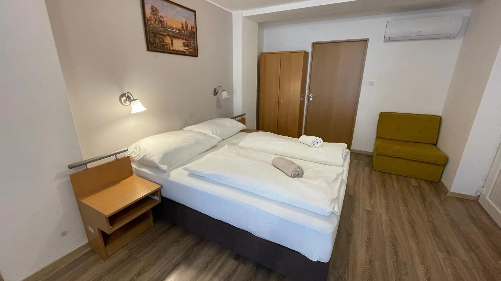 ** Nocleg ze śniadaniem Matyus Udvarhaz Kengyel Fogado Eger Węgry